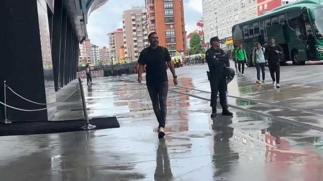 Llegada del @elchecf a Balaidos .