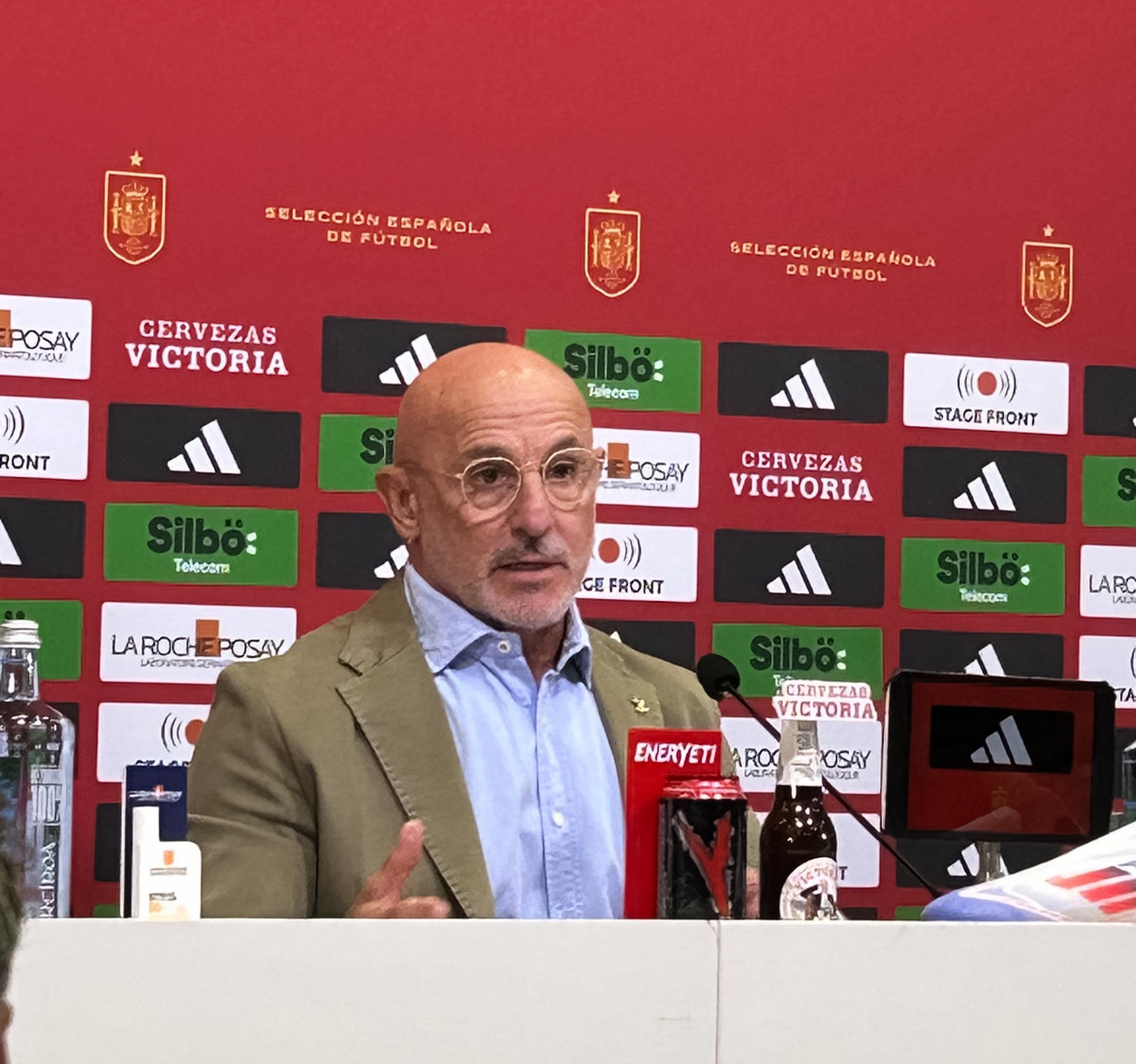 OFICIAL : Lista de convocados para los encuentros frente a Dinamarca y Serbia
