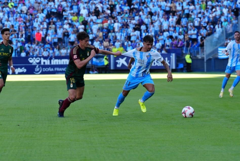 Málaga CF y Real Oviedo empatan en una locura de partido