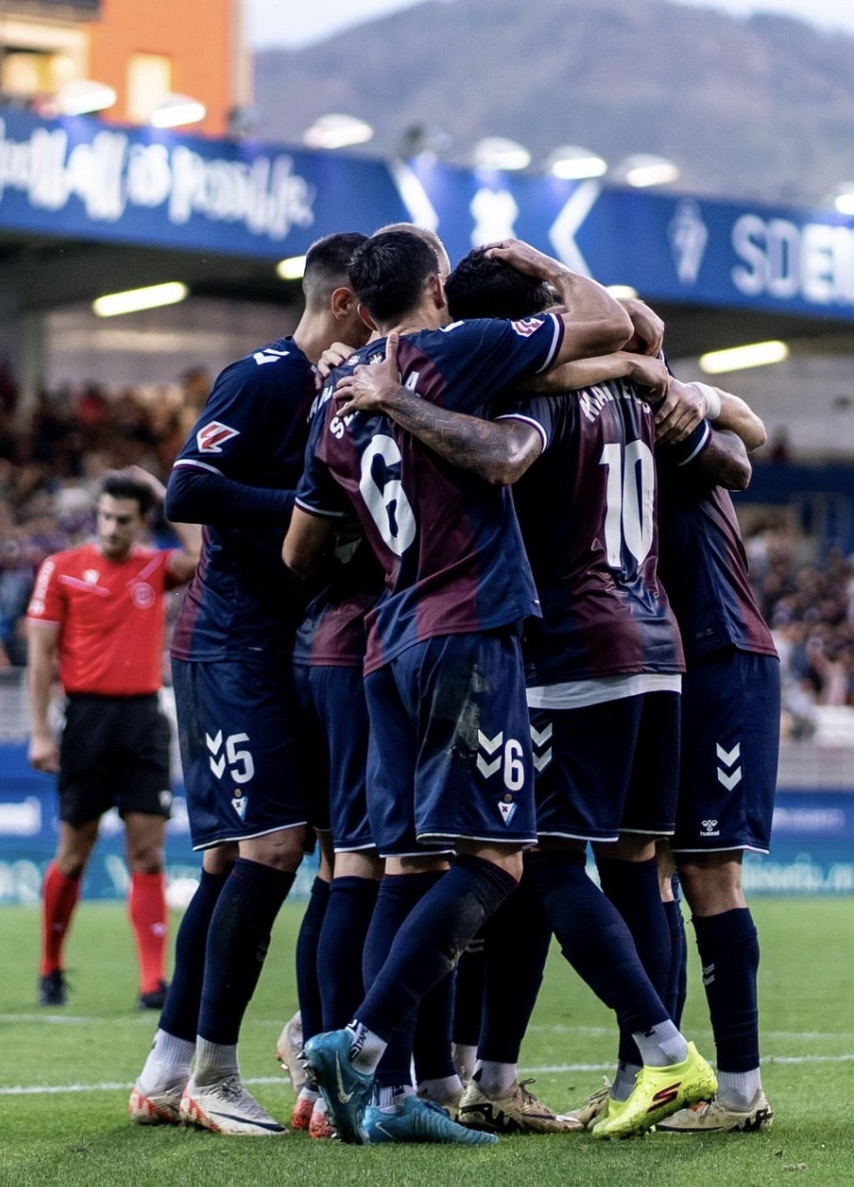Eibar rompe su mala racha con un ajustado triunfo ante el Eldense