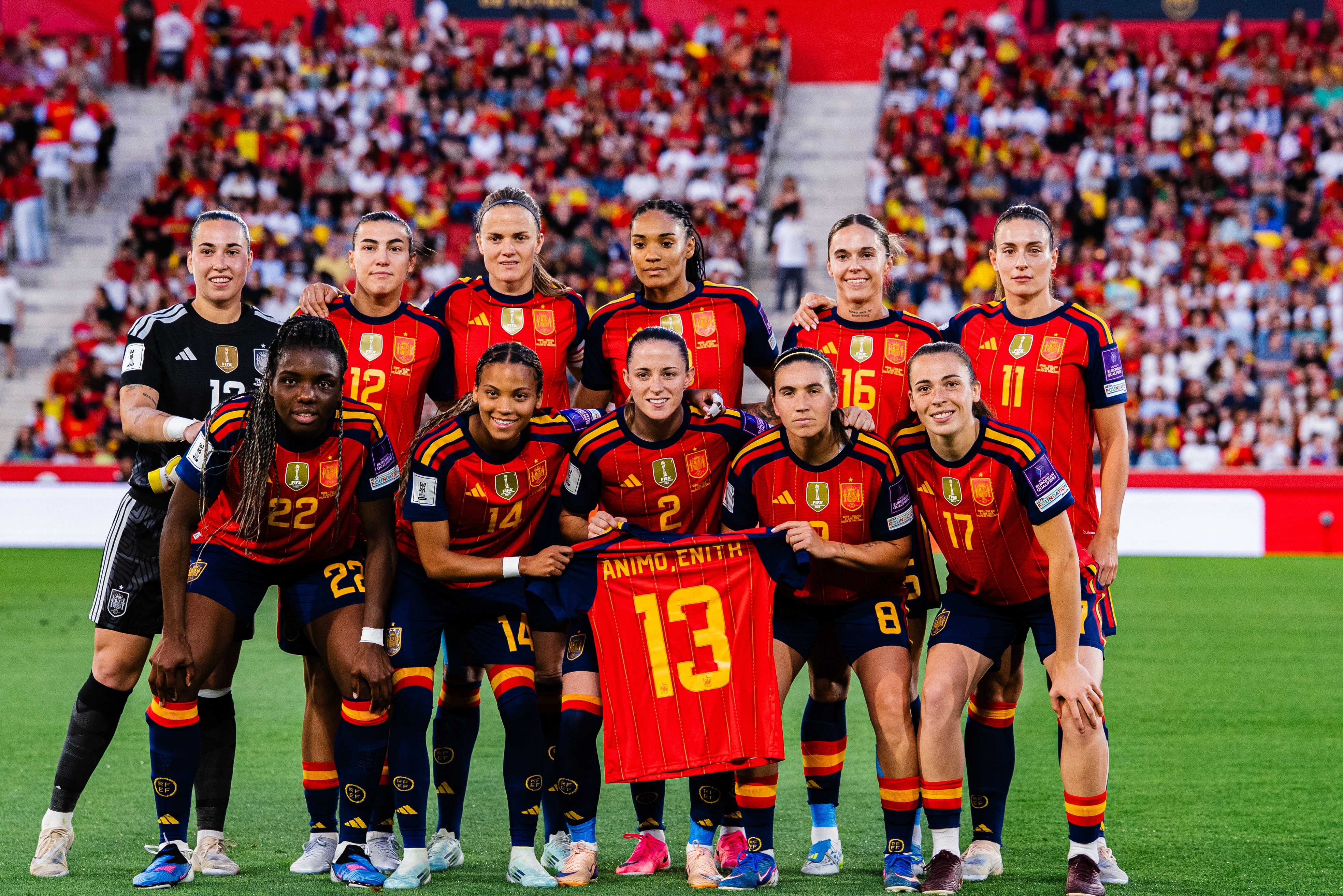 CLASIFICADAS PARA EL MUNDIAL DE BRASIL 2027😍 @sefutbolfem 
📸 @xwampa.rm