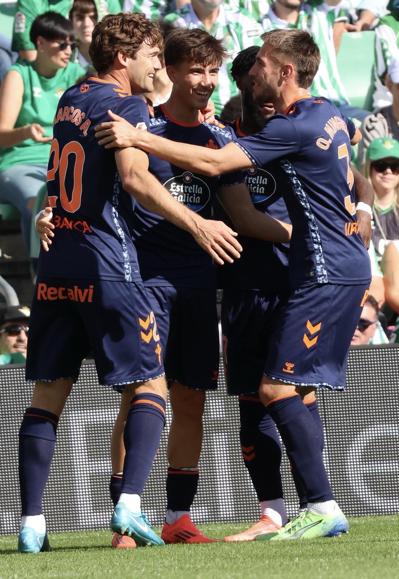 Empate con sabor a agridulce en el Benito Villamarín (2-2)