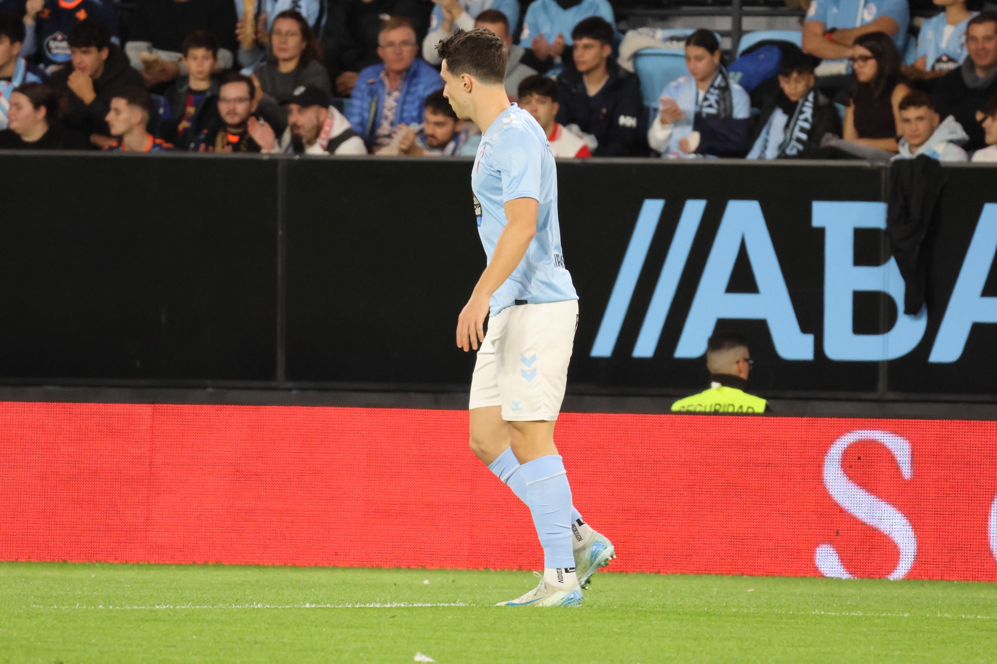 Douvikas pide salir del RC Celta