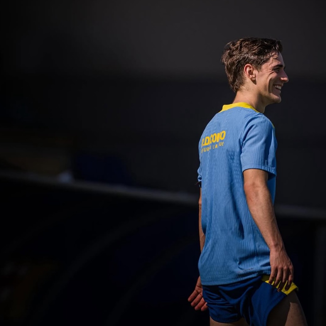 ÚLTIMA HORA 🚨 @pablogavi Recibe el alta médica 💪🏽👏🏼
El de Los Palacios vuelve 172 días después . ¡ Qué gran noticia !