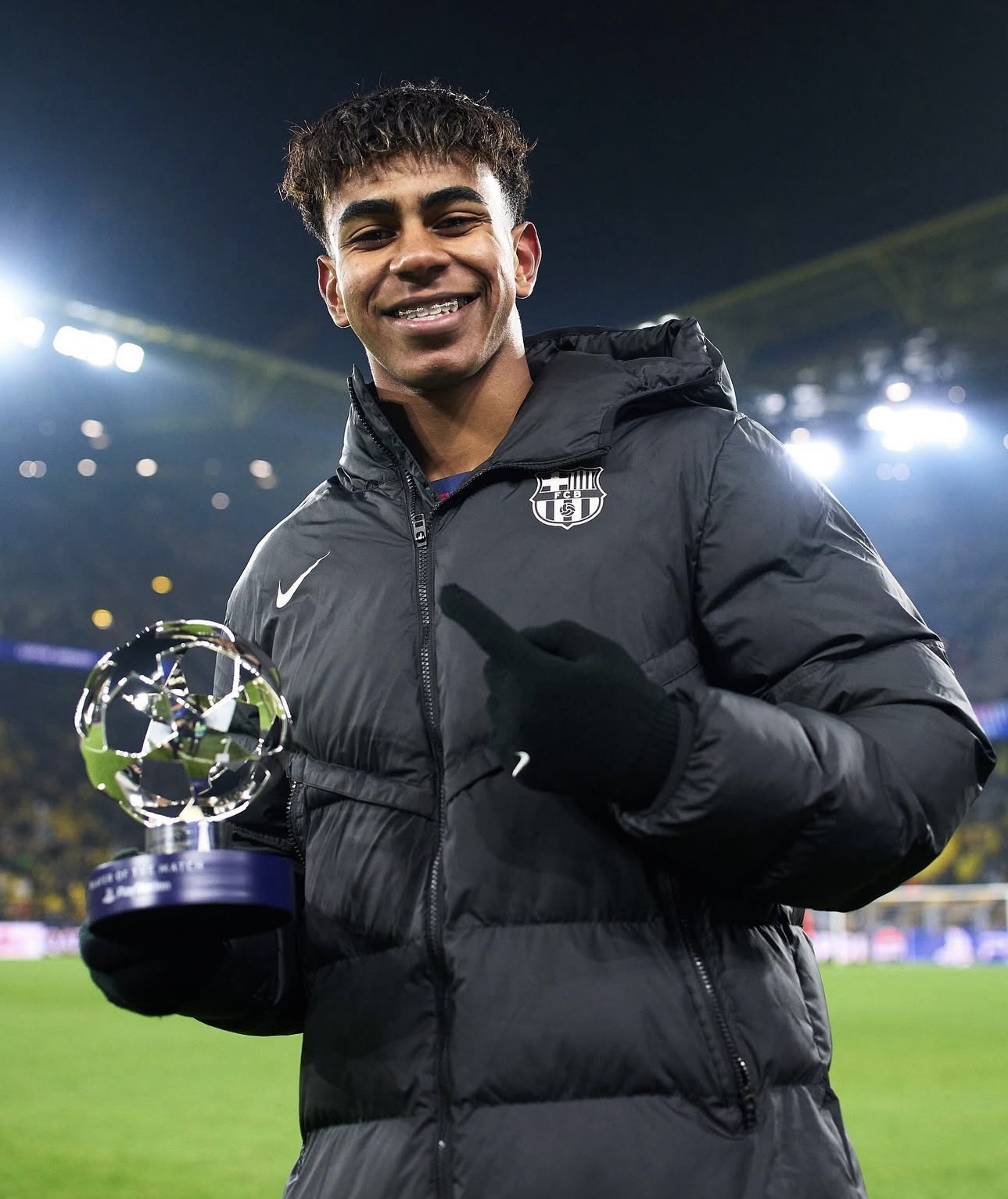 Lamine Yamal MVP del Borussia Dortmund-FC Barcelona