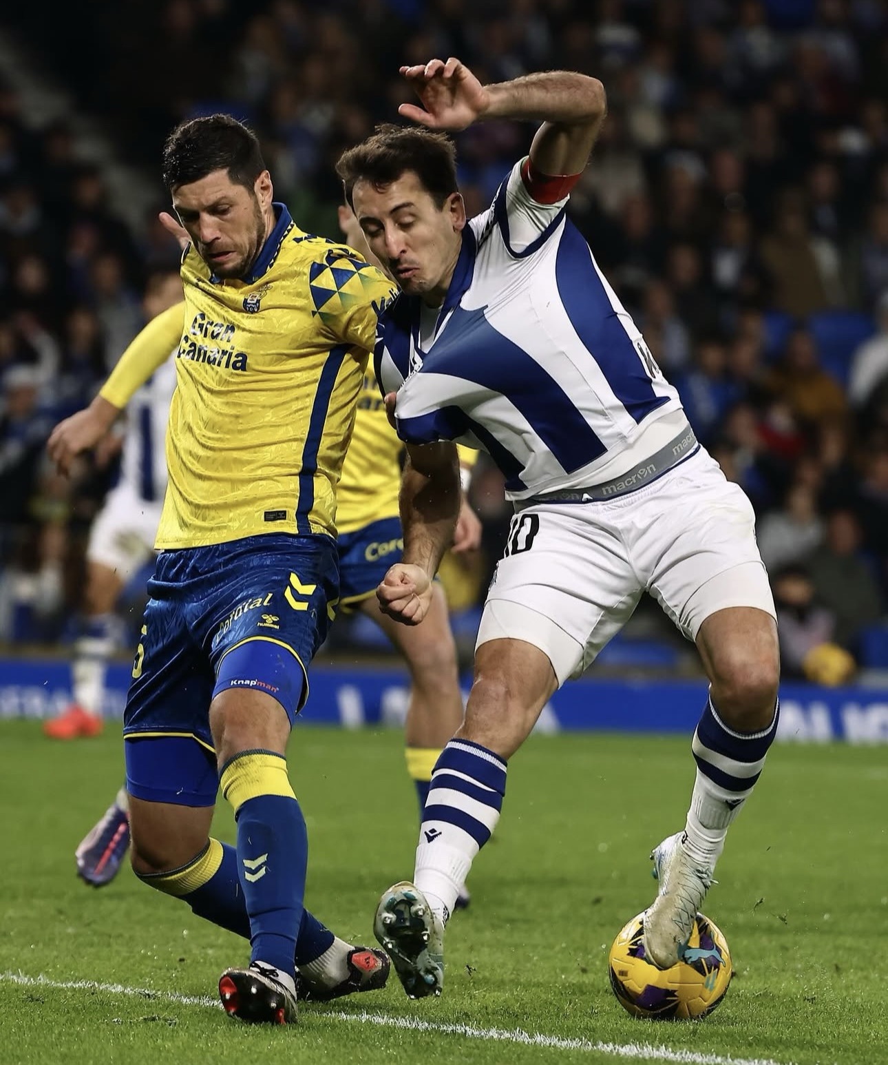 Real y Las Palmas se estrellan con el larguero
