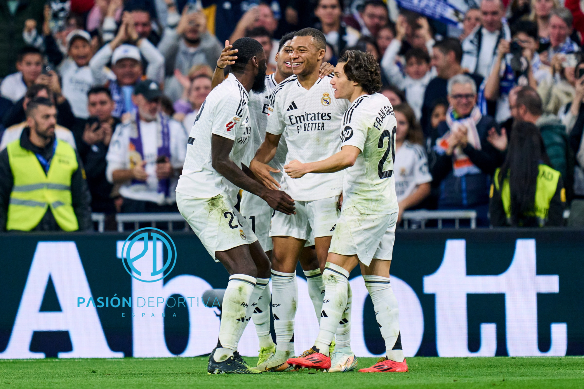 El Real Madrid no falla. Vence al Getafe y se queda a 1 punto del liderato (2-0)