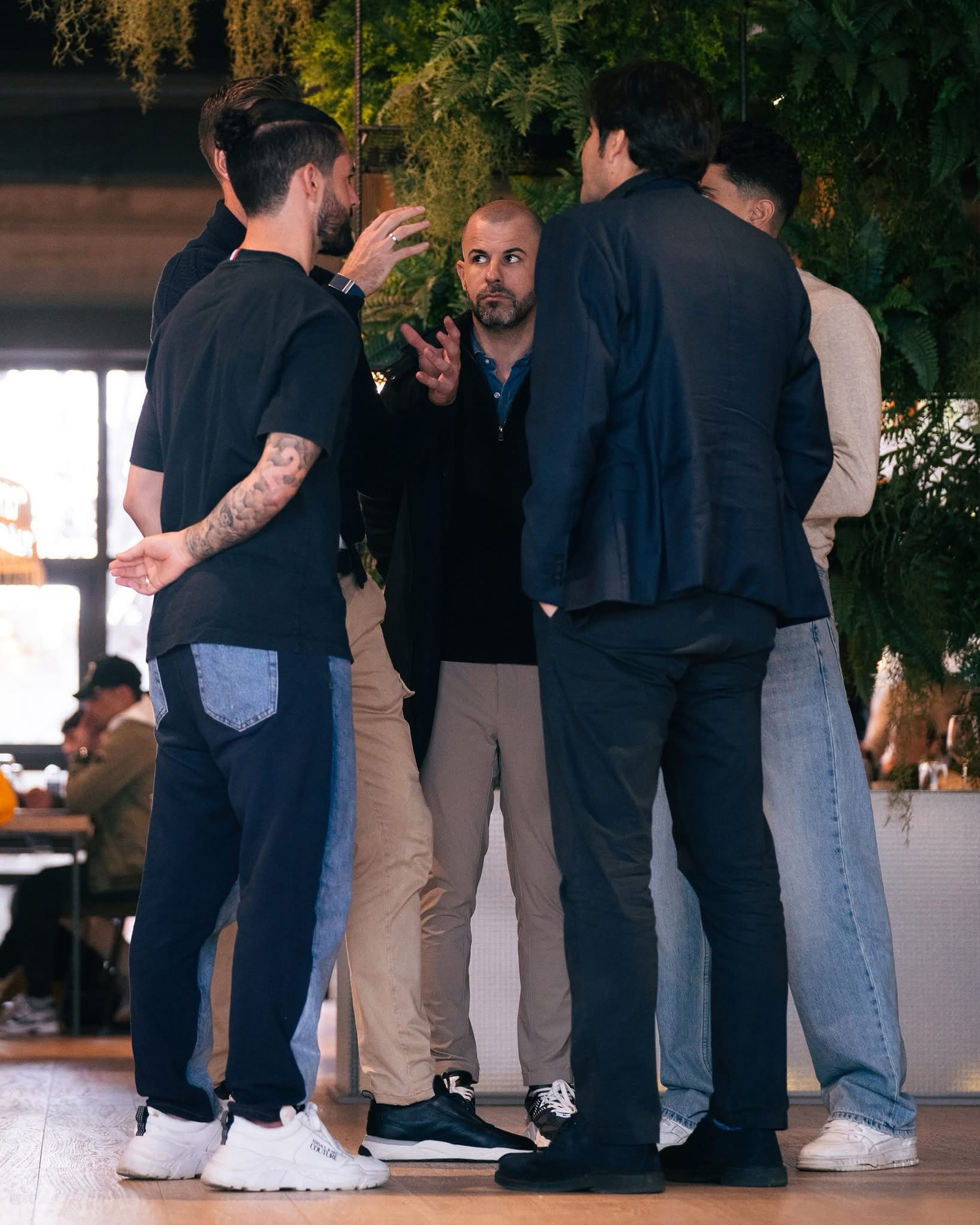 Comida en familia del Real Betis tras el entrenamiento para hacer piña