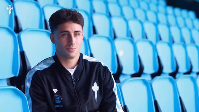 Entrevista de @pablodurn tras su renovación con el @rccelta 
📹 Celta Media ©️