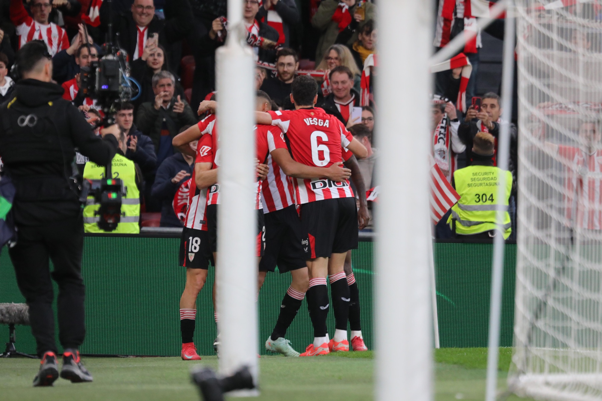 Una tarde de hat-trick y debuts en San Mamés