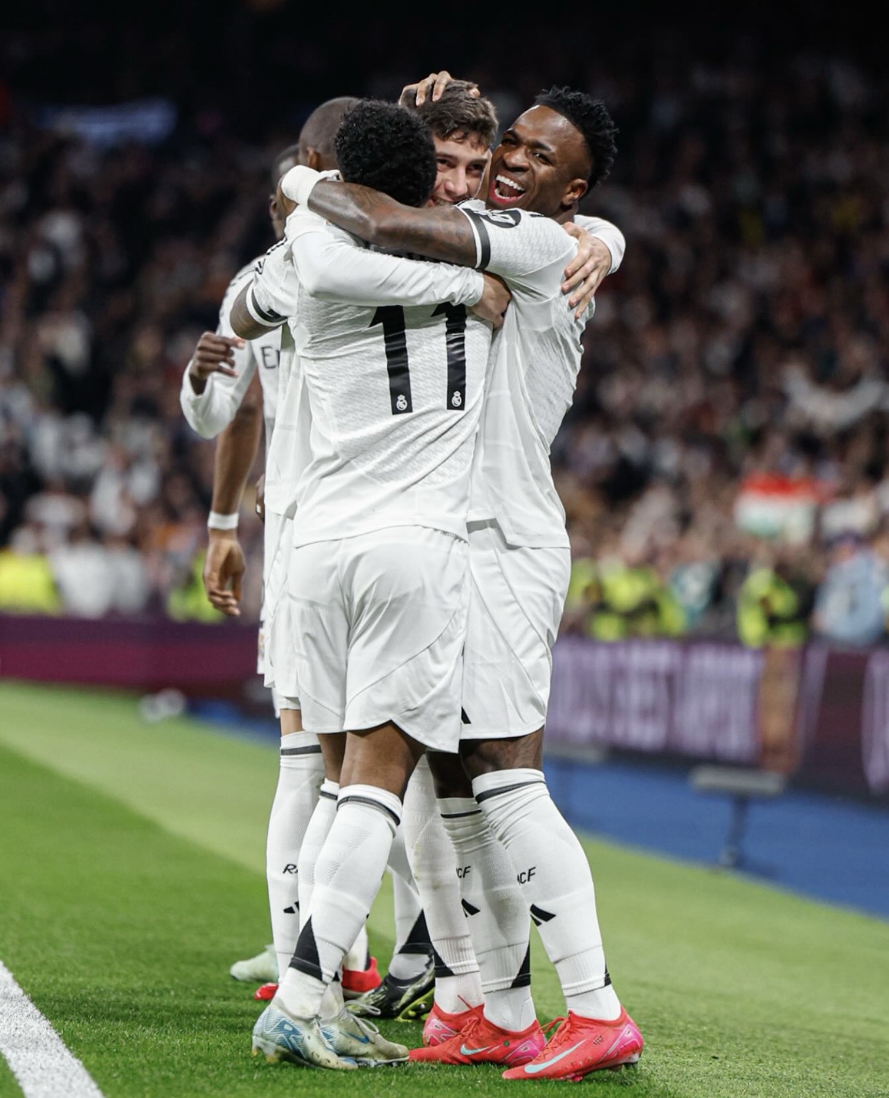 El Real Madrid se lleva una ligera ventaja en el derbi europeo