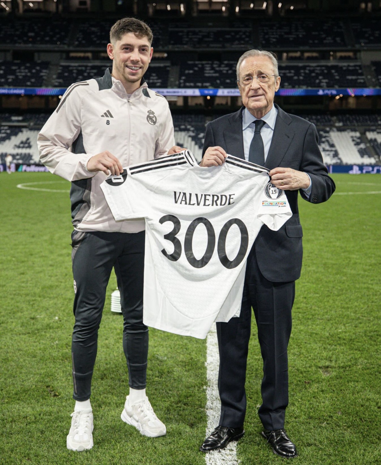 Fede Valverde alcanzó anoche su partido 300 con el Real Madrid