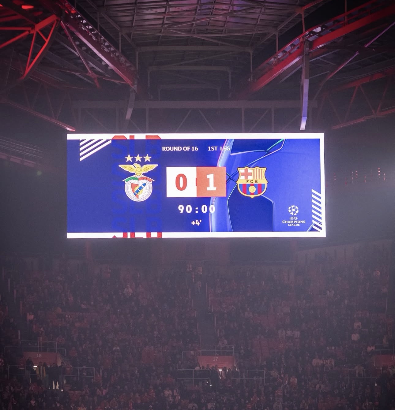 Un Barça de hierro resiste en Lisboa y se impone al Benfica