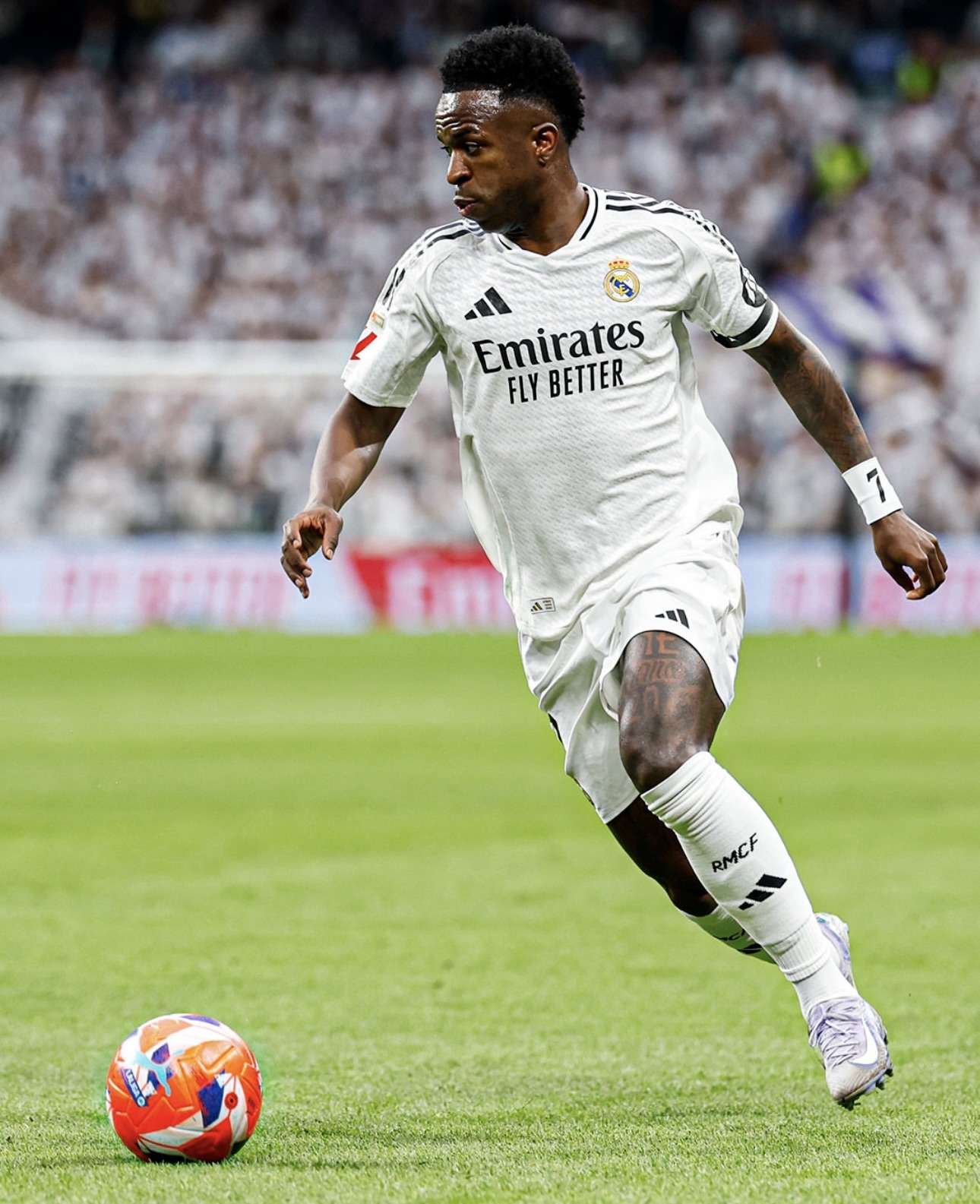 Vinicius alcanza los 200 partidos con el Real Madrid: de promesa discutida a estrella indiscutible
