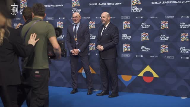 La @sefutbol ya conoce a los primeros rivales de la próxima @uefanationaleague 🔜
La Selección se medirá con Croacia, Inglaterra y la República Checa en la fase liga que dará comienzo una vez disputada la Copa Mundial de la FIFA 2026 en Canadá, México y Estados Unidos.
Así ha valorado el seleccionador nacional , Luis de la Fuente , el sorteo🎙️🎙️