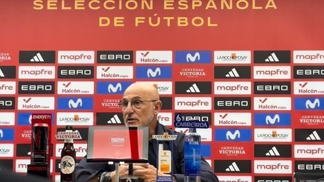 Luis de La Fuente sobre @javirgueezz_ y @borjaiglesias9 jugadores del @rccelta 🎙️
📽️ @noeortizaragon