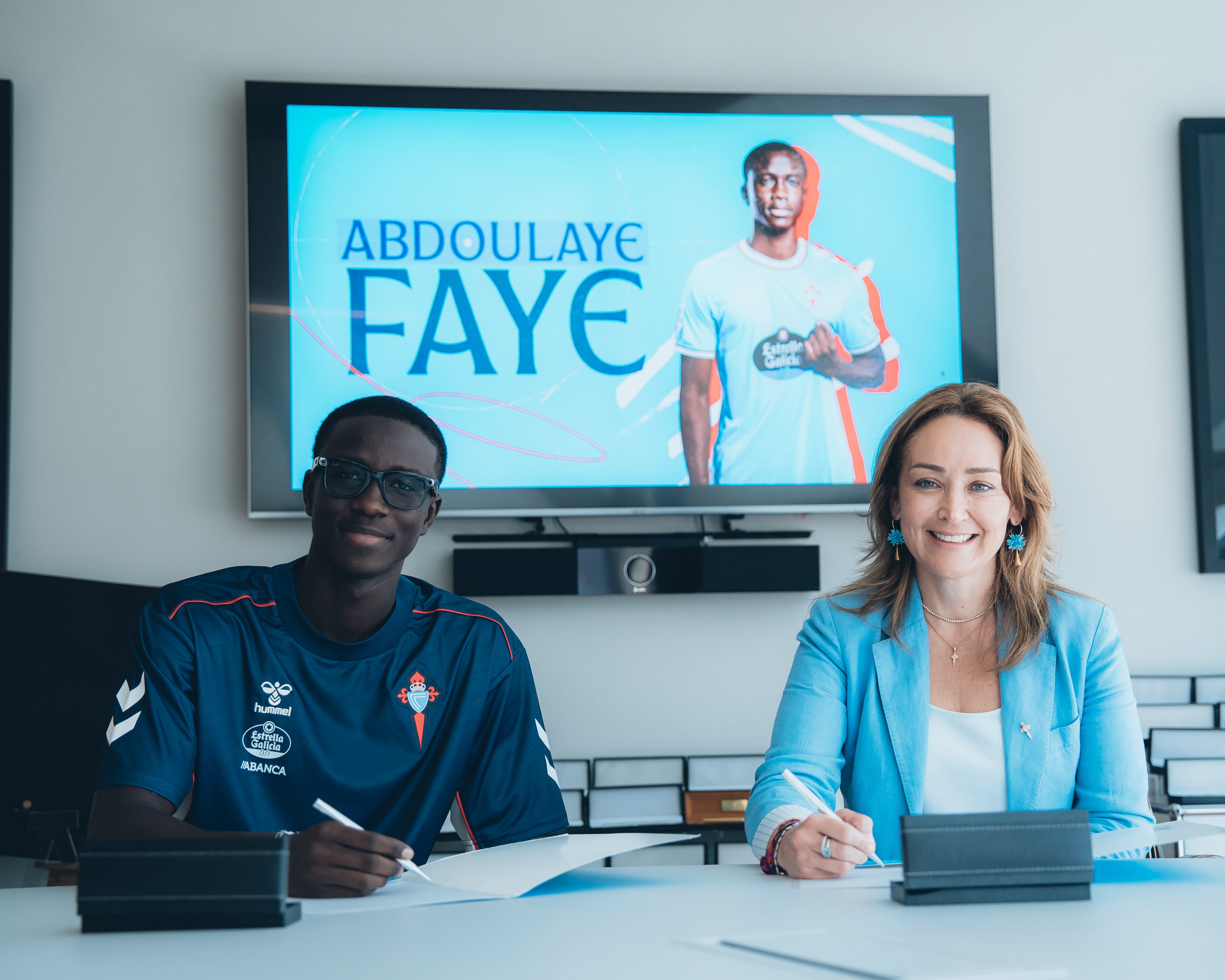 Abdoulaye Faye, juventud y talento para reforzar la zaga del Celta✍️🩵
@noeortizaragon 
👉🏾https://pasiondeportivaesp.es/abdoulaye-faye-juventud-y-talento-para-reforzar-la-zaga-del-celta/👈🏾