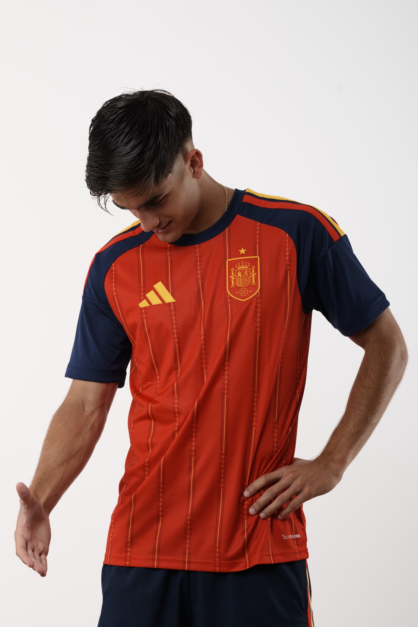 Morante, la irrupción que ilumina el Europeo sub-19